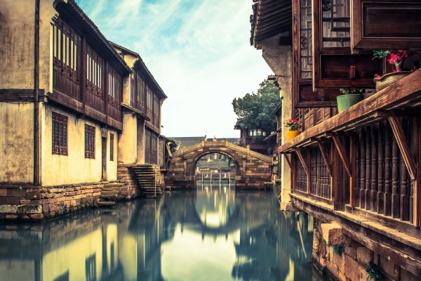 DU LỊCH TRUNG QUỐC ĐẶC BIỆT THƯỞNG NGOẠN GIANG NAM TỪ HÀ NỘI TP HỒ CHÍ MINH BAY HÀNG CHÂU – Ô TRẤN – TÔ CHÂU - THƯỢNG HẢI DỊCH VỤ 4-5* GIÁ ƯU ĐÃI KHI ĐĂNG KÝ SỚM TOUR 7 NGÀY 6 ĐÊM CÓ KHỞI HÀNH DỊP LỄ 30.4-1.5 