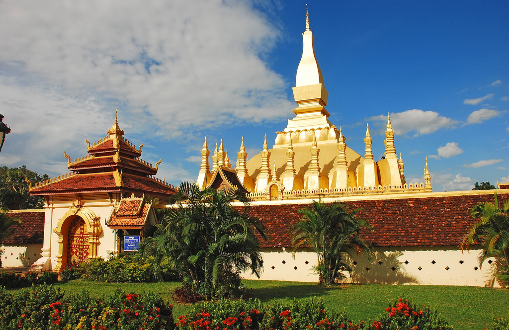 KHÁM PHÁ ĐẤT NƯỚC LÀO XINH ĐẸP THANH BÌNH TỪ HÀ NỘI - VIENTIANE - LUONG PRABANG - XIENG KHOANG TOUR 7 NGÀY 6 ĐÊM ĐƯỜNG BỘTRỌN GÓI GIÁ RẺ 