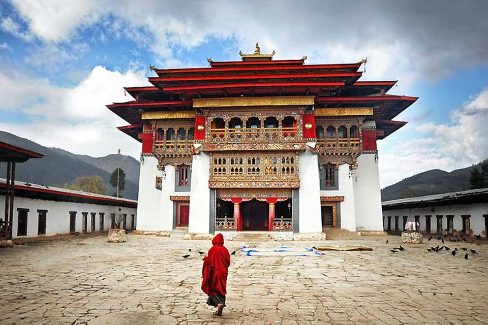 TOUR DU LỊCH BHUTAN TỪ HÀ NỘI - SÀI GÒN GIÁ RẺ - PARO - TIGER'S NEST- ĐÈO DOCHULA-PUNAKHA DZONG -THIMPU